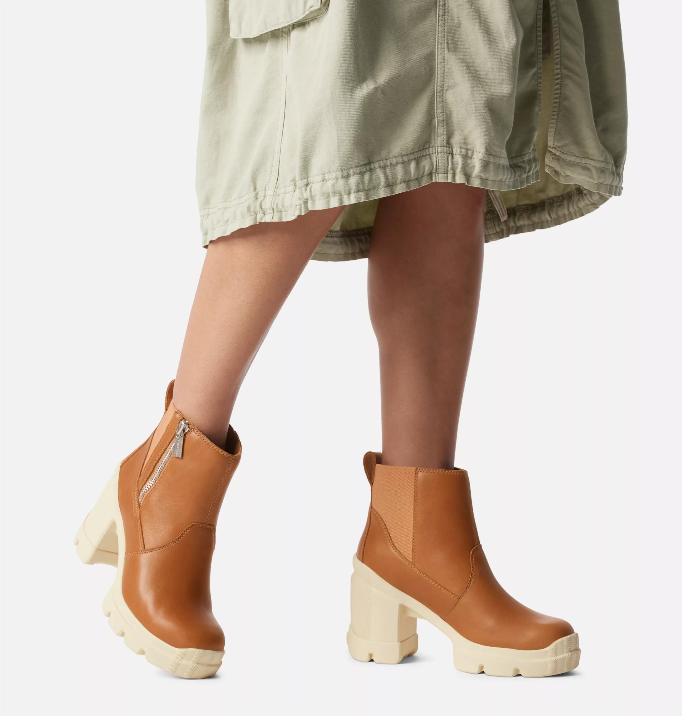 CARIBOU™ X Women's Heel Chelsea Boot Product Image