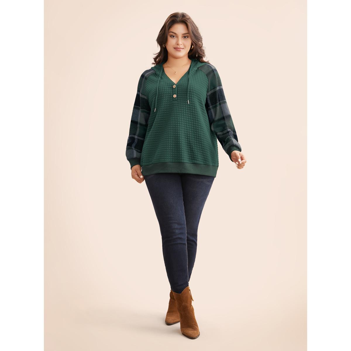 Plus Size Plaid Patchwork Hooded Raglan Sleeve Sweatshirt Women DarkGreen Casual Texture Hooded Everyday Sweatshirts BloomChic 28/5X Product Image