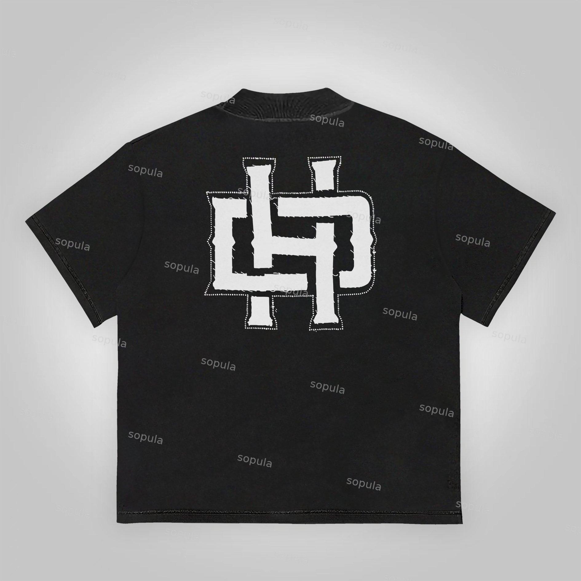 Vintage Dlxe Bat Graphic Casual Street T-Shirt Product Image