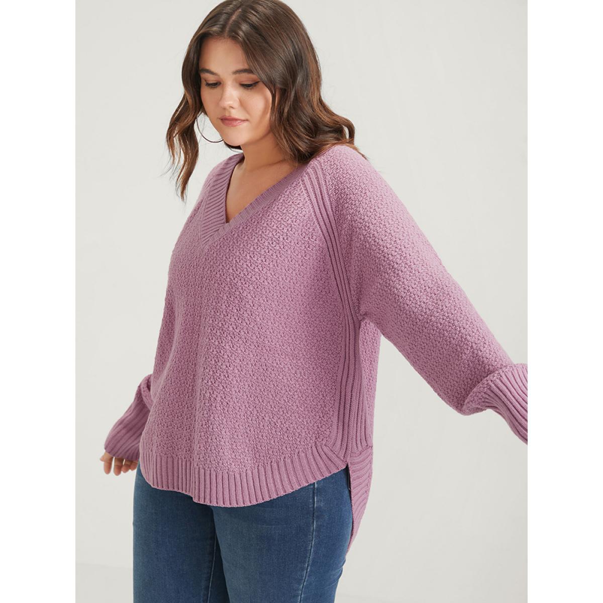 Plus Size Plain Solid Split Arc Hem V Neck Sweater DustyPink Women Casual Loose Long Sleeve V-neck Dailywear Pullovers BloomChic 18-20/2X Product Image
