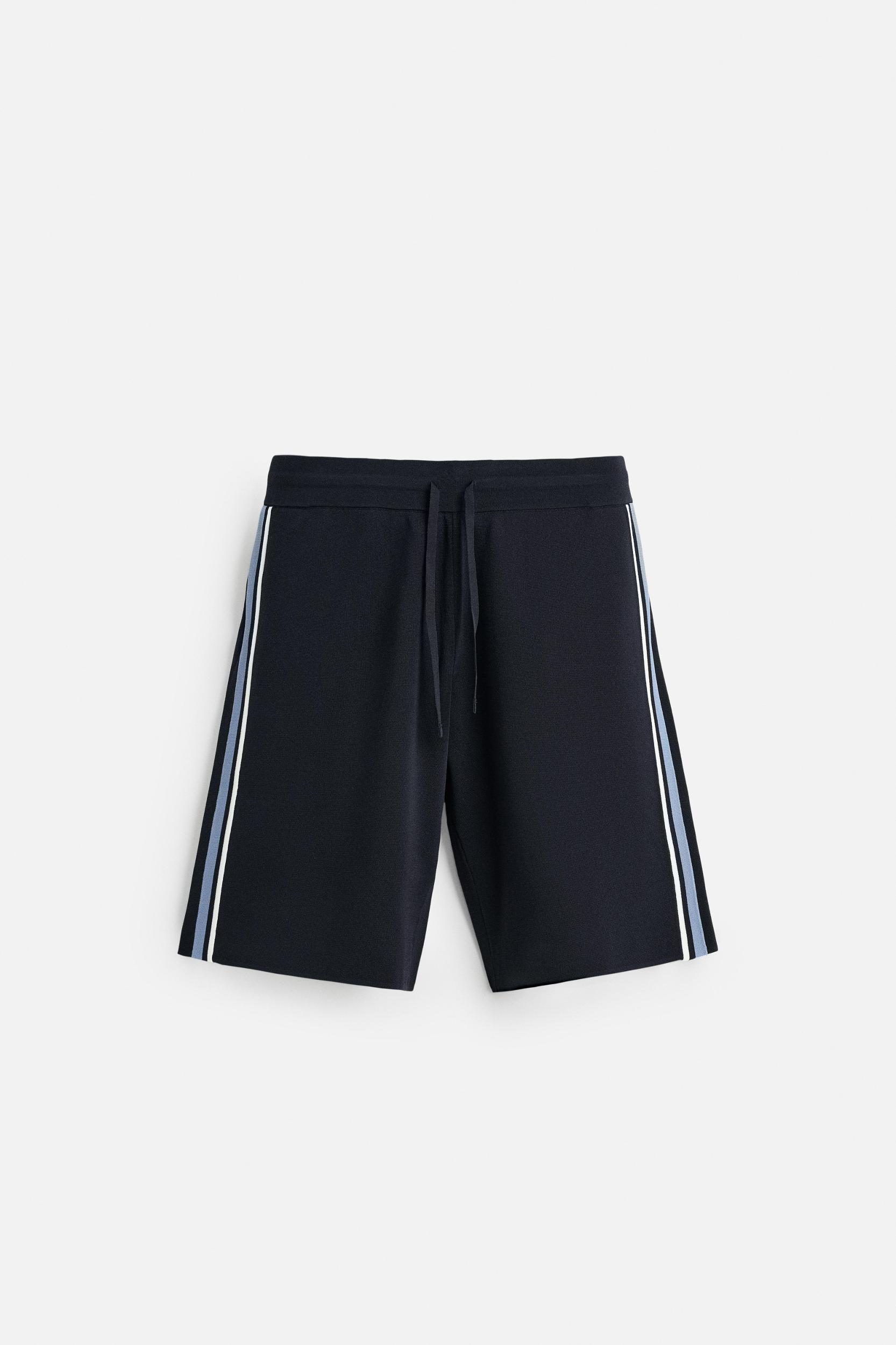 STRIPED KNIT SHORTS Product Image