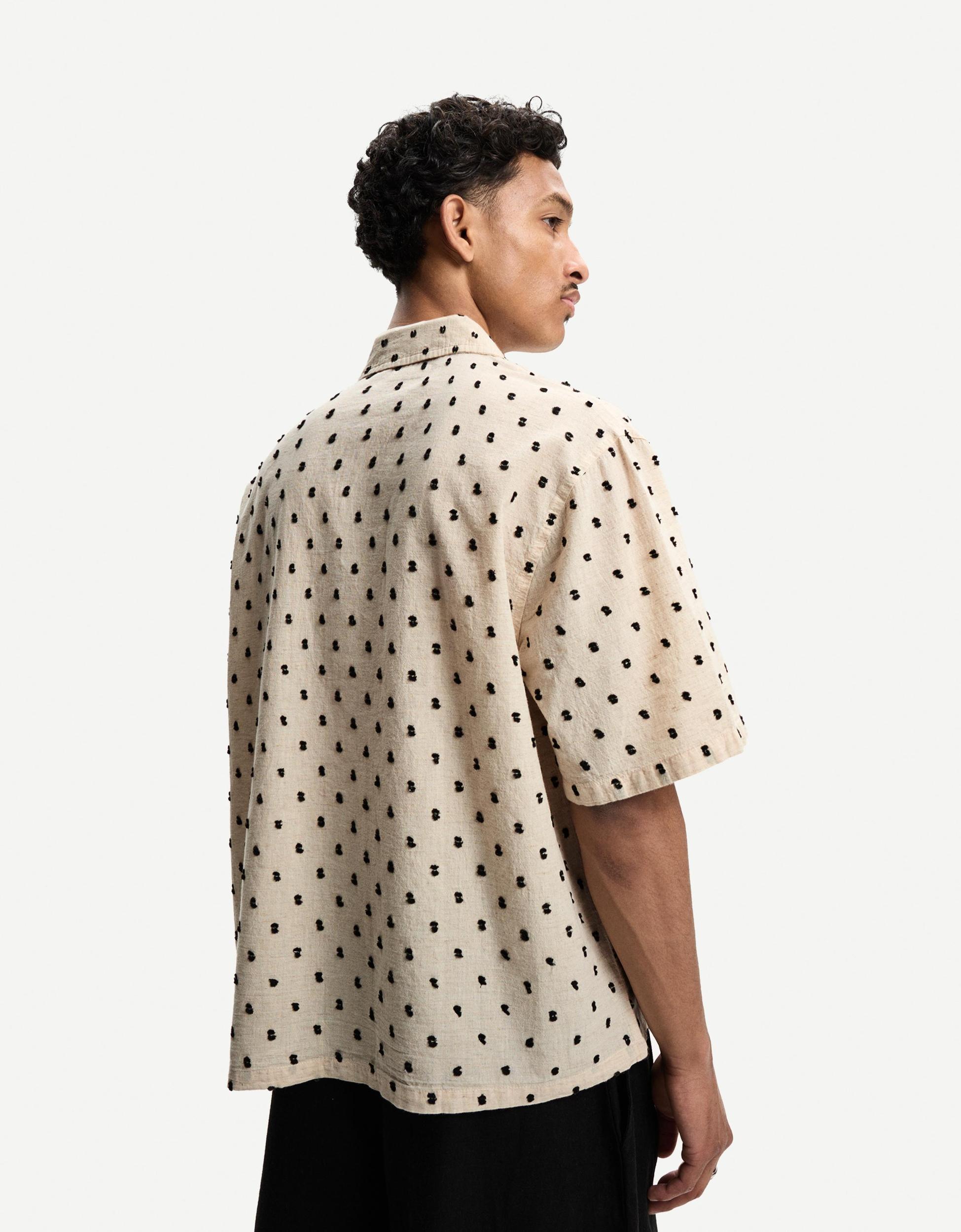 Embroidered short sleeve shirt Product Image