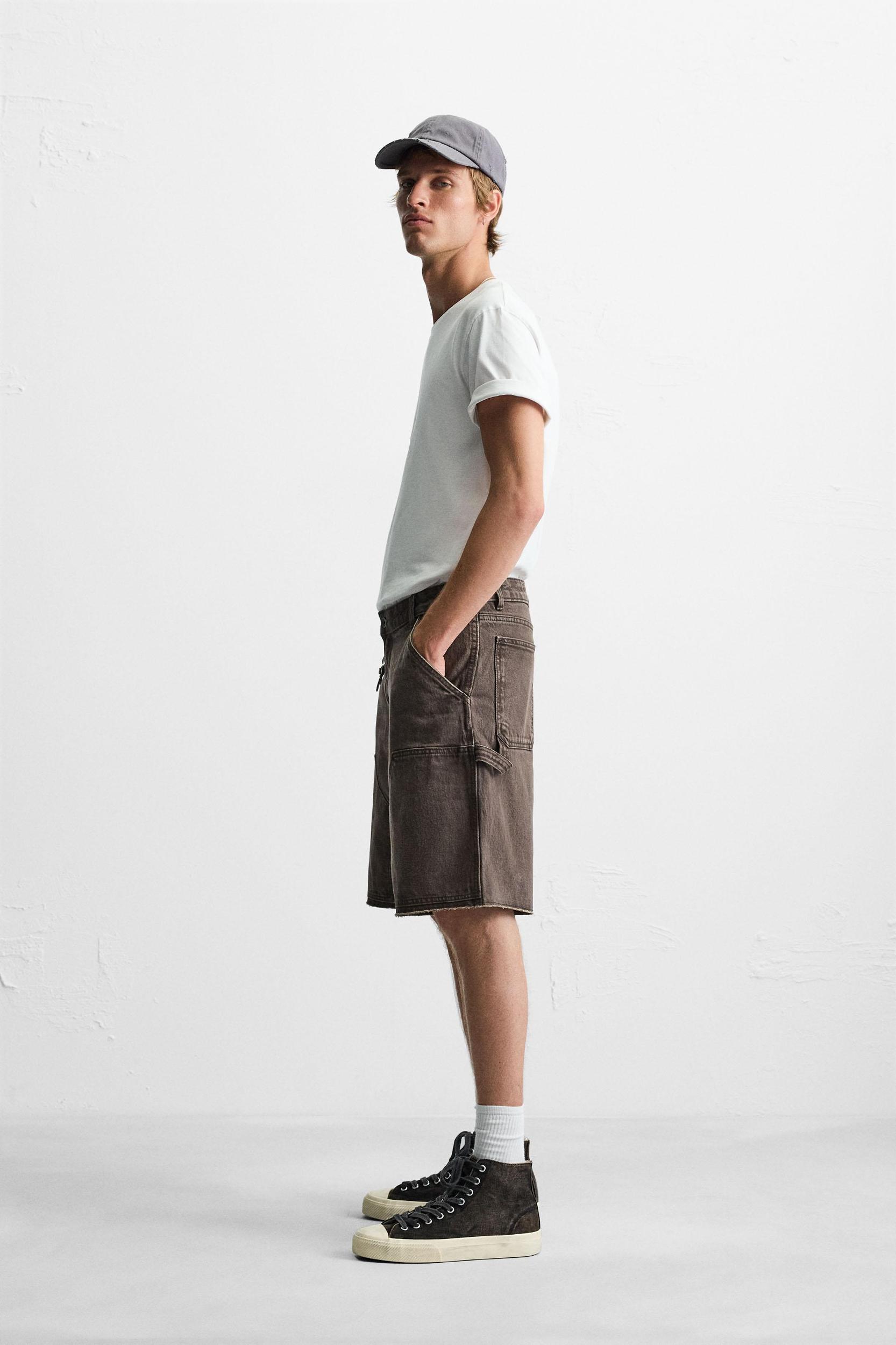 CARPENTER POCKET BERMUDA SHORTS Product Image