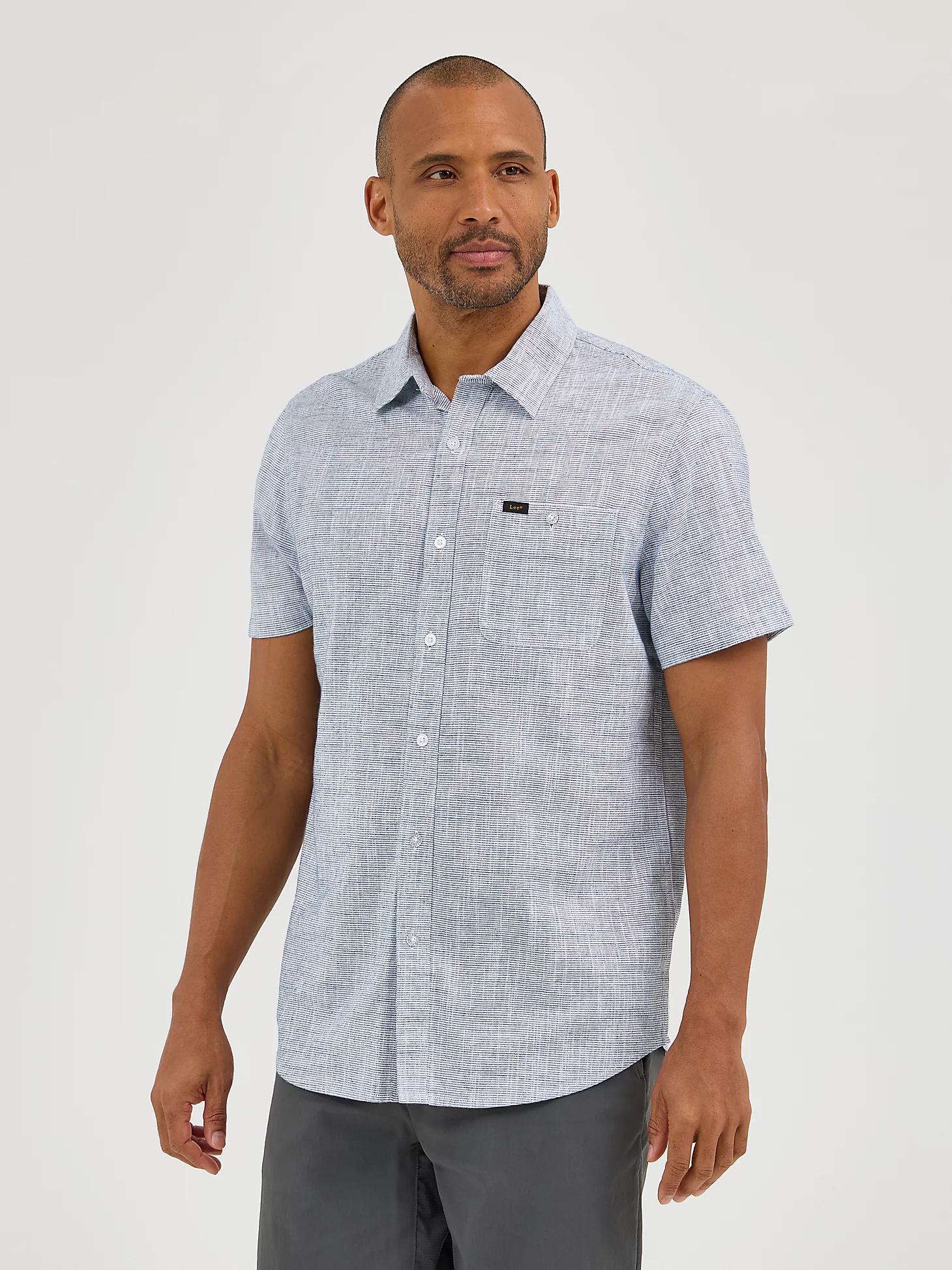 Men's Short Sleeve Solid Slub Button Down Shirt | Men's Tops & Tees | Lee® Product Image