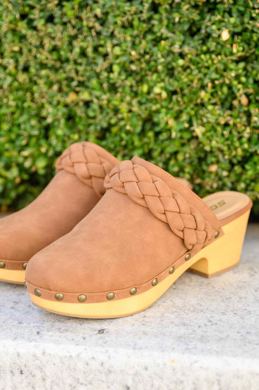 Taylor Braided Clogs In Brown (Online Exclusive) Product Image
