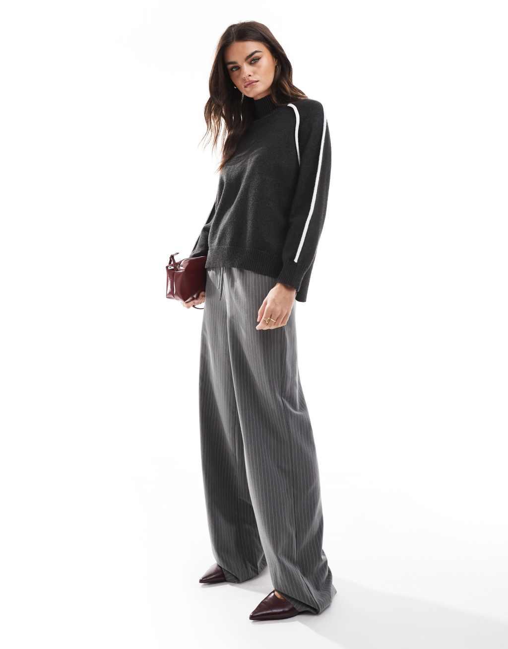 French Connection knitted sweater with contrast in gray and white Product Image