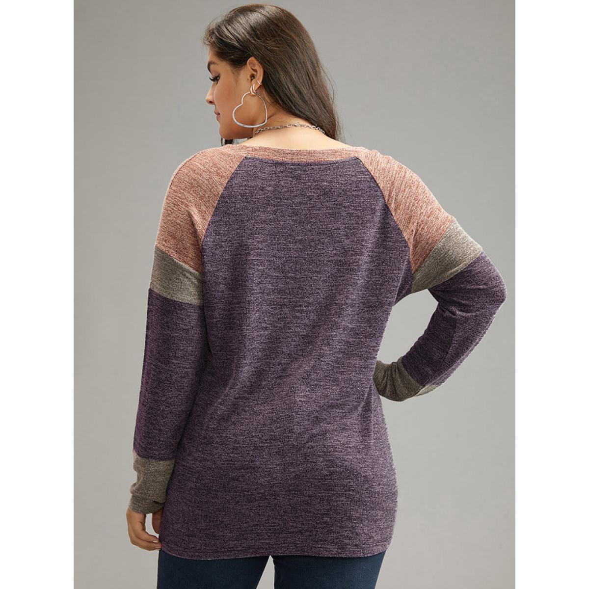 Plus Size Contrast Pocket Raglan Sleeve T-shirt Purple Women Casual Contrast Plain Dailywear T-shirts BloomChic 26/4X Product Image