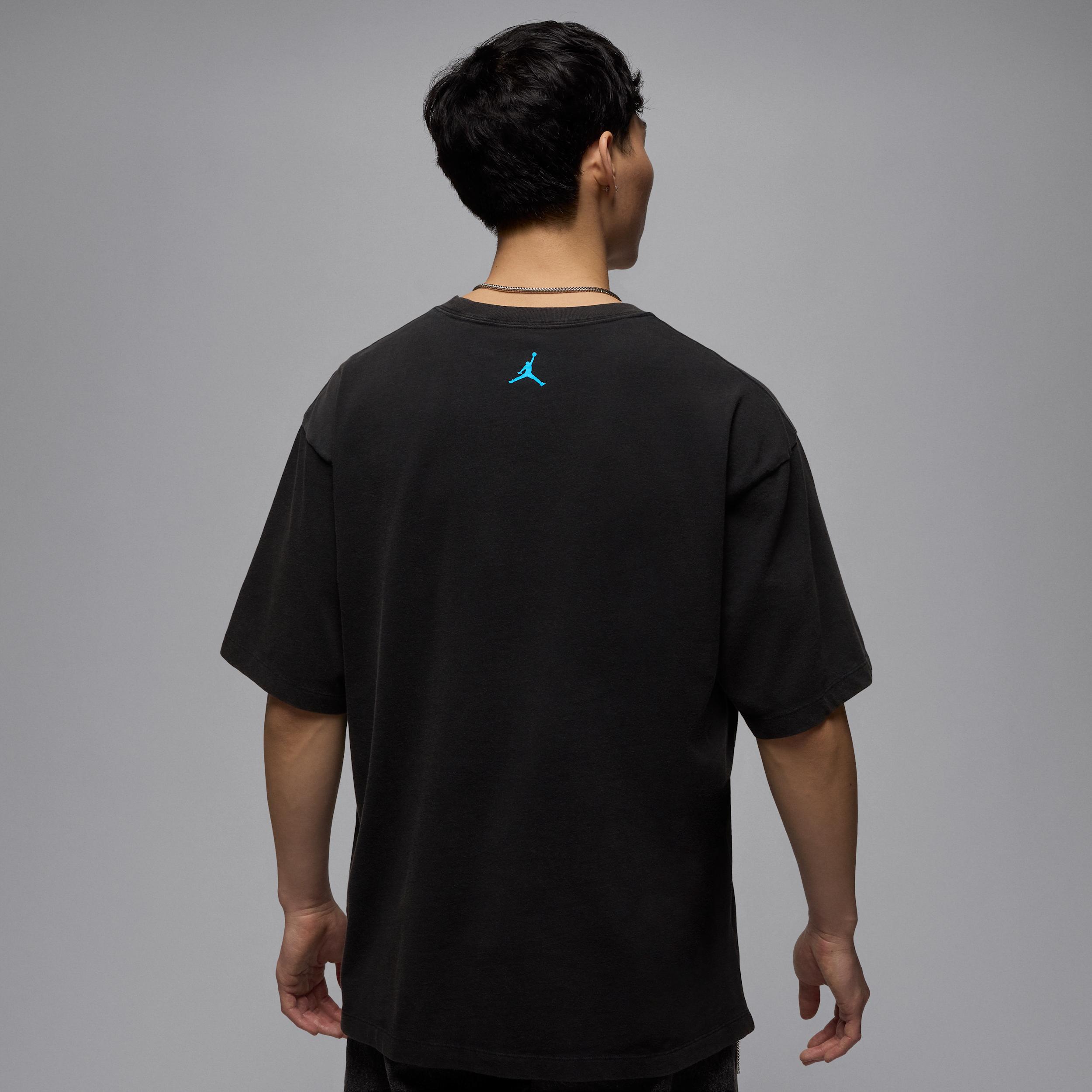 Men's Jordan Flight Essentials Graphic T-Shirt Product Image