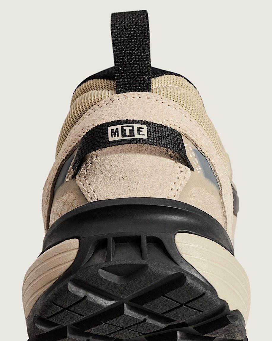 Crosspath XC Shoe in Peyote Beige / Black| Vans US Product Image