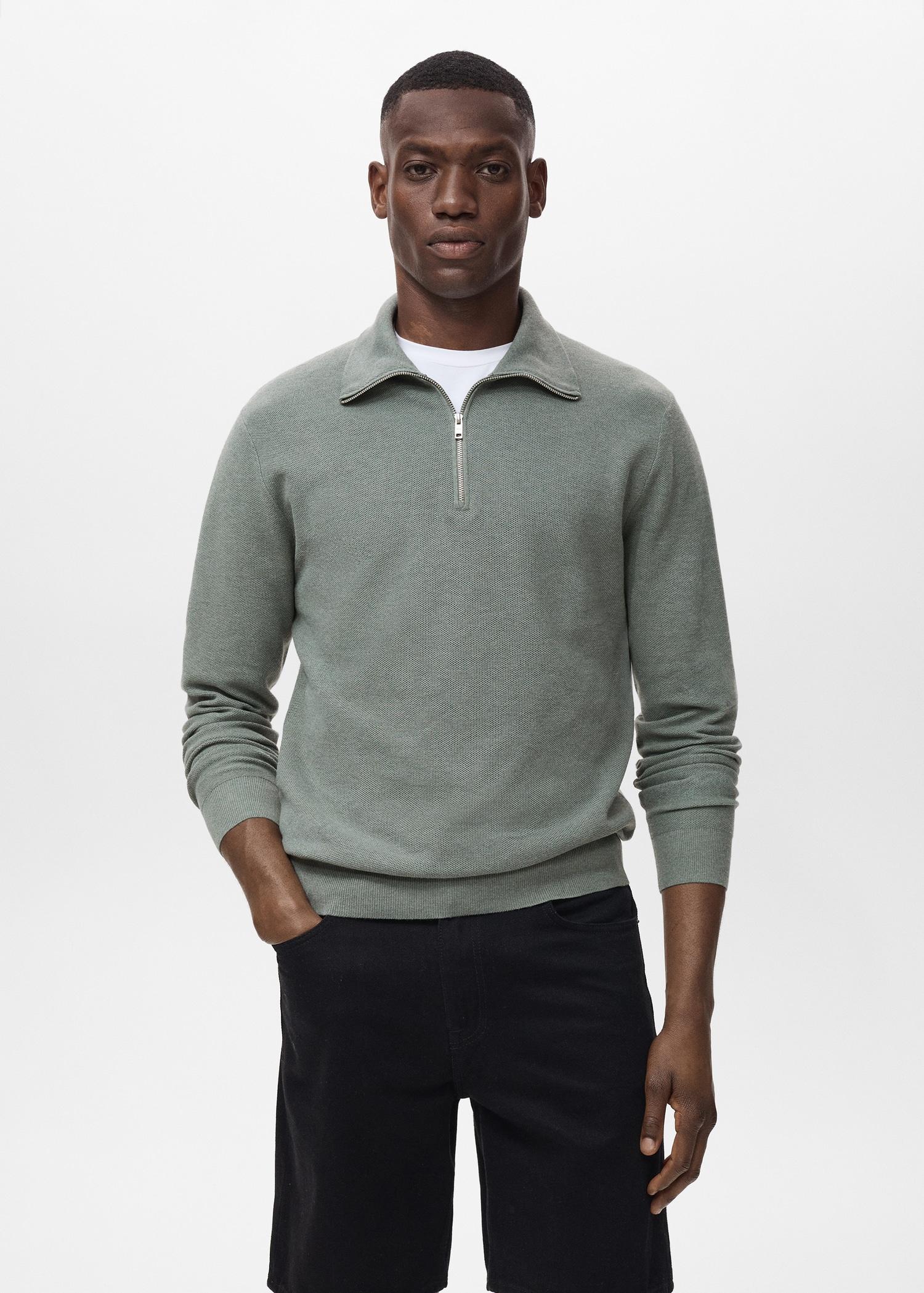 Microstructure sweater with zipper collar - Men | MANGO USA Product Image