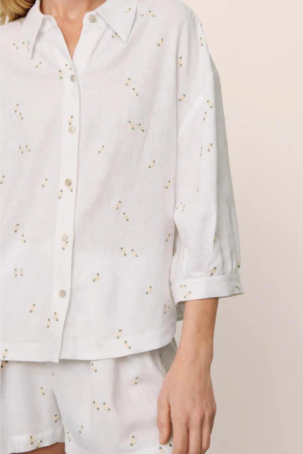 Linen Blend Relaxed Short Summer Daisy Print Product Image