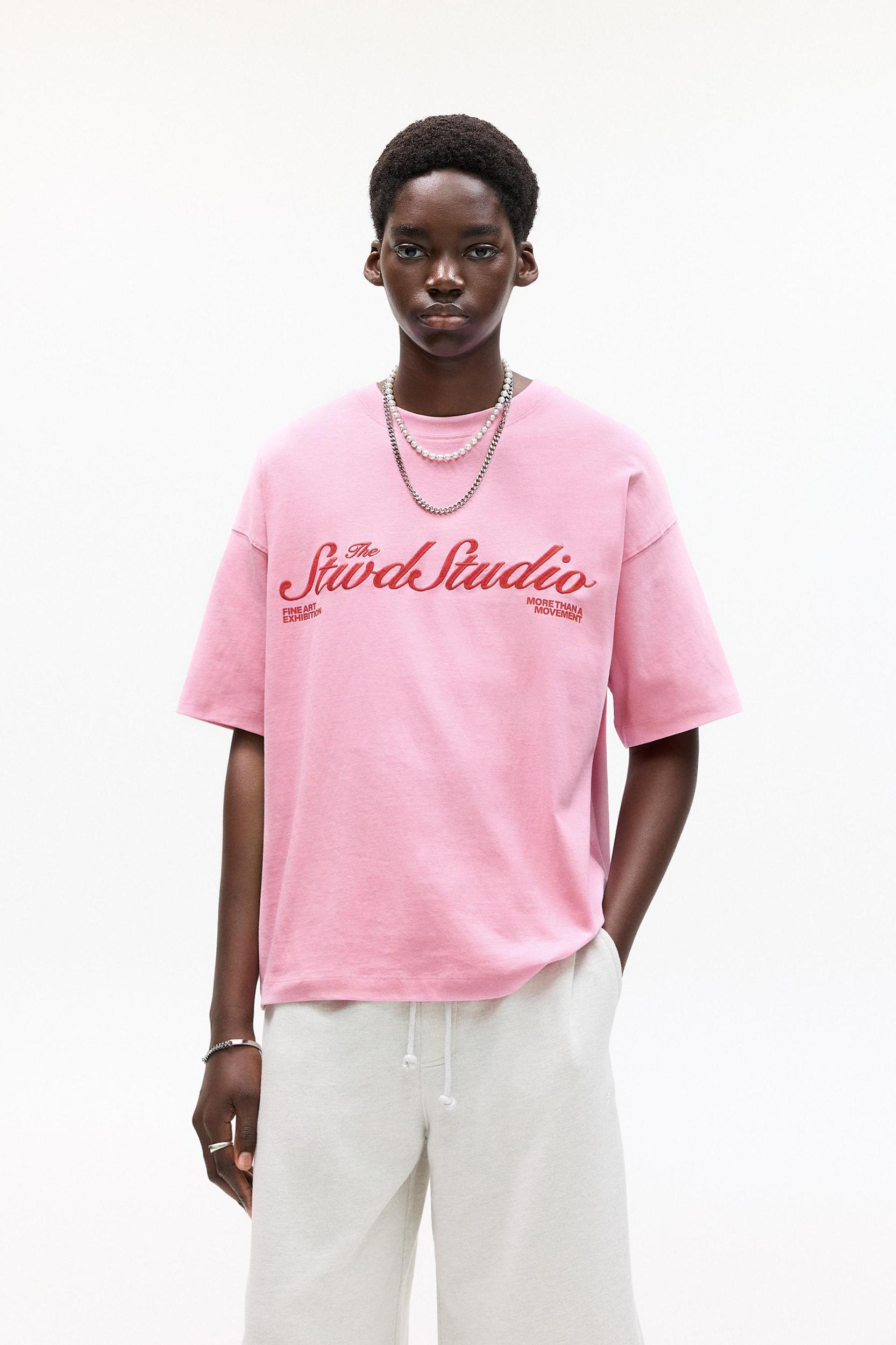 STWD Studio pink T-shirt Product Image