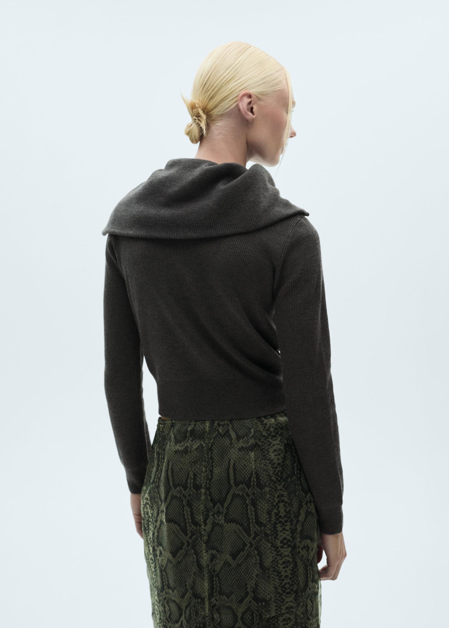 High neck sweater with zip - Women | MANGO USA Product Image