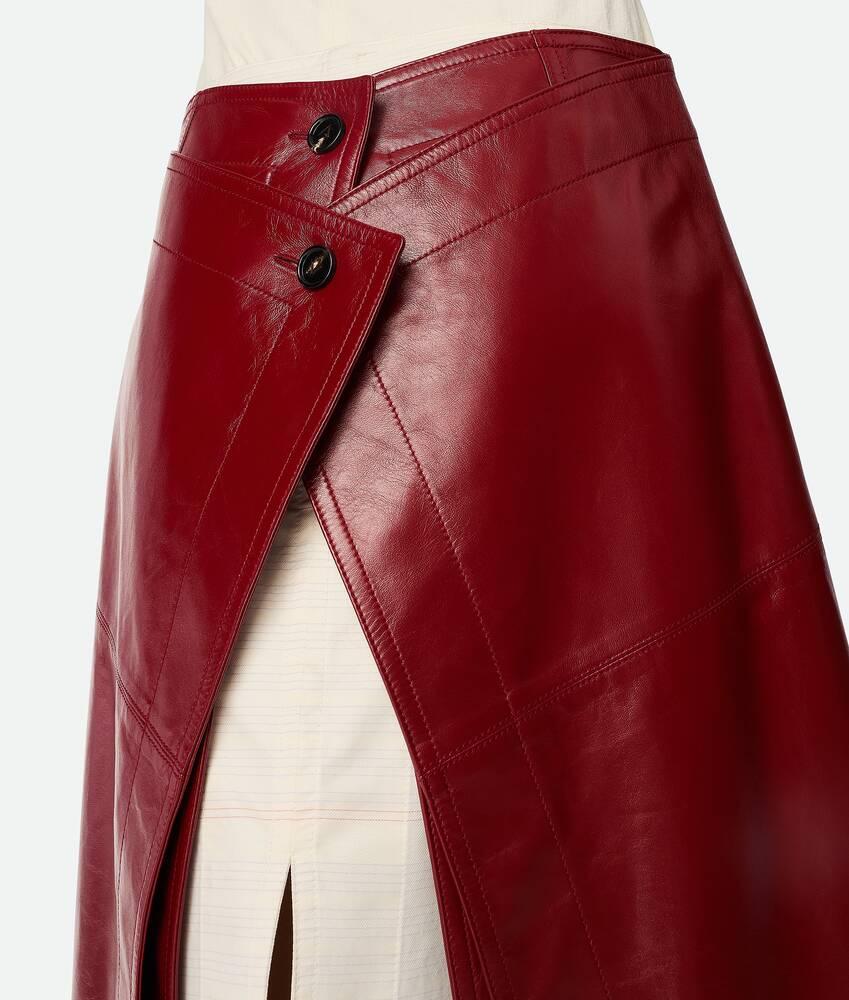 Women's Shiny Leather Skirt in Rosewood Product Image