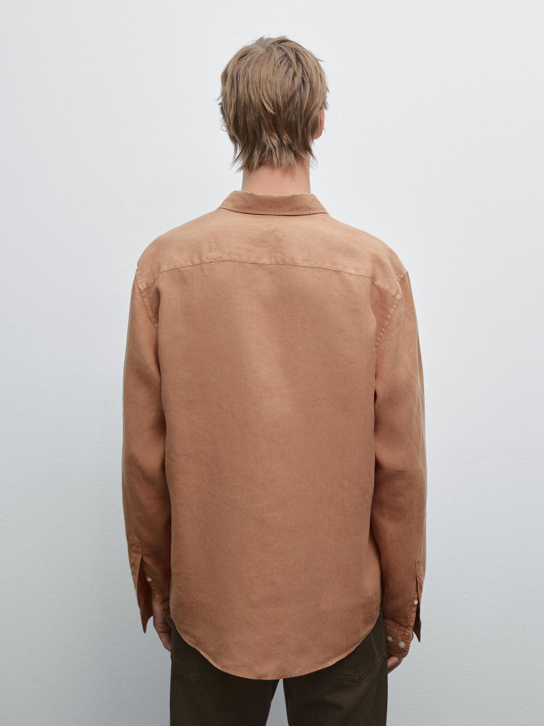 Regular fit shirt with maltinto finish Product Image