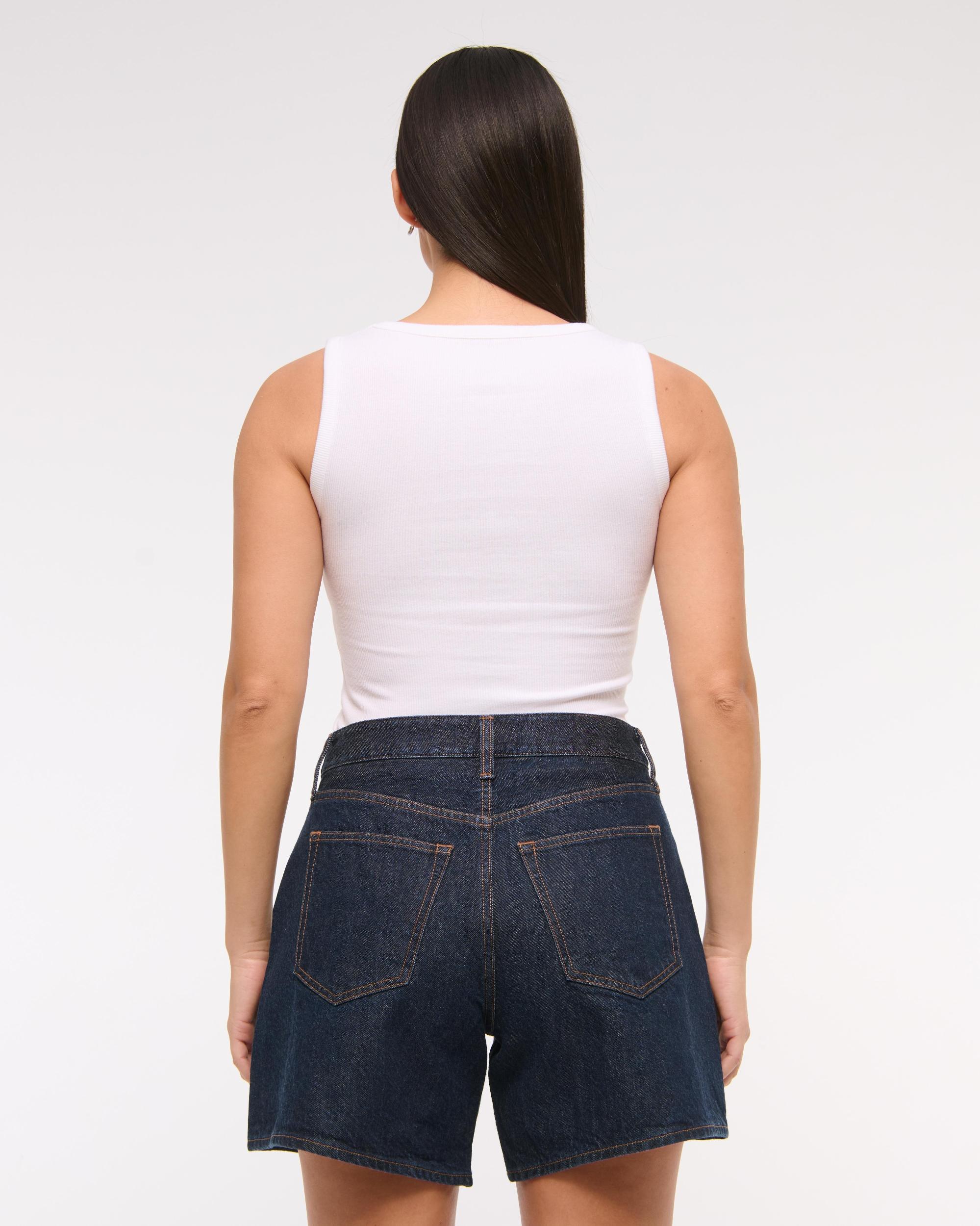 Curve Love High Rise Loose Short Product Image