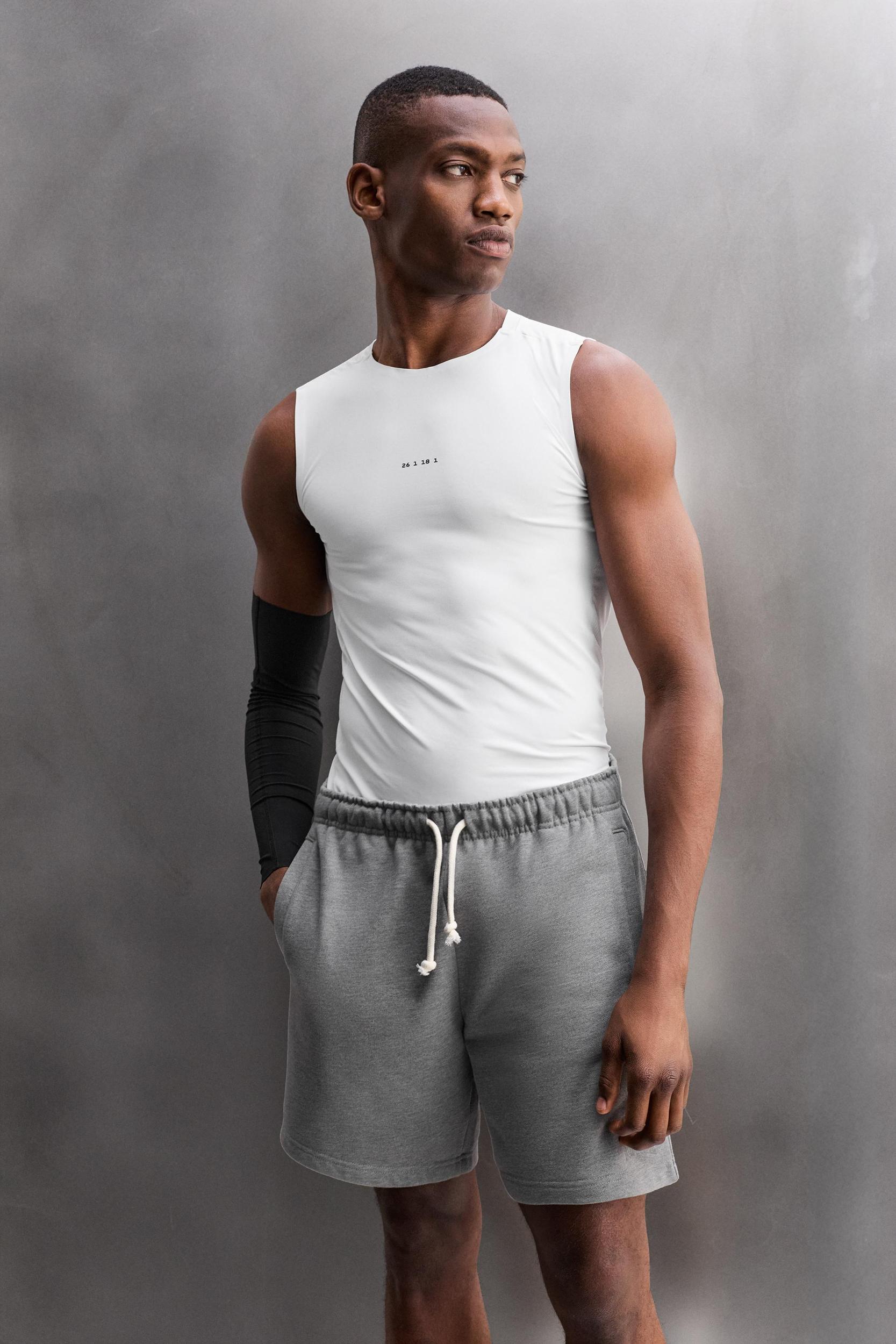JOGGER SHORTS Product Image
