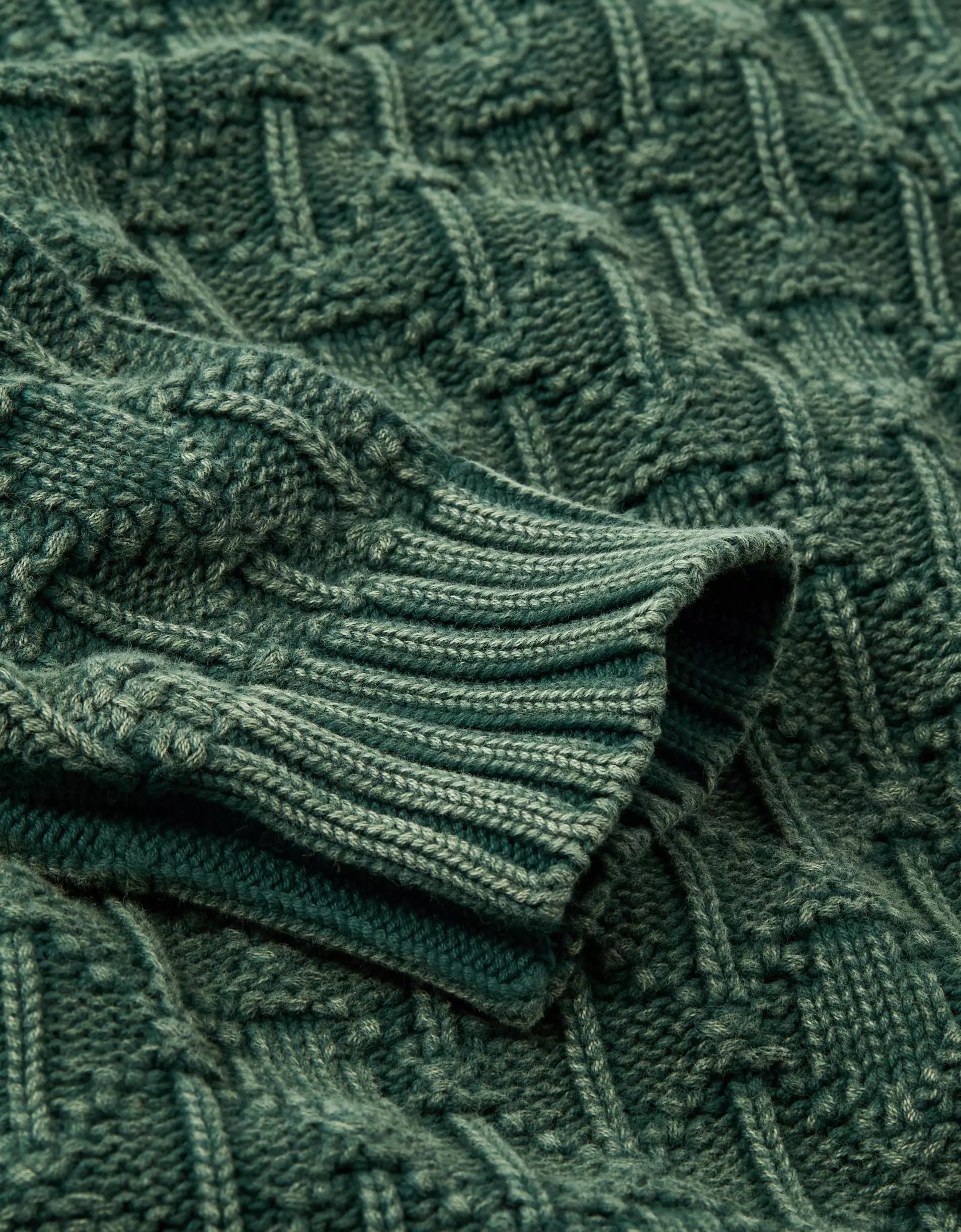 AE Fisherman Crew Neck Sweater Product Image