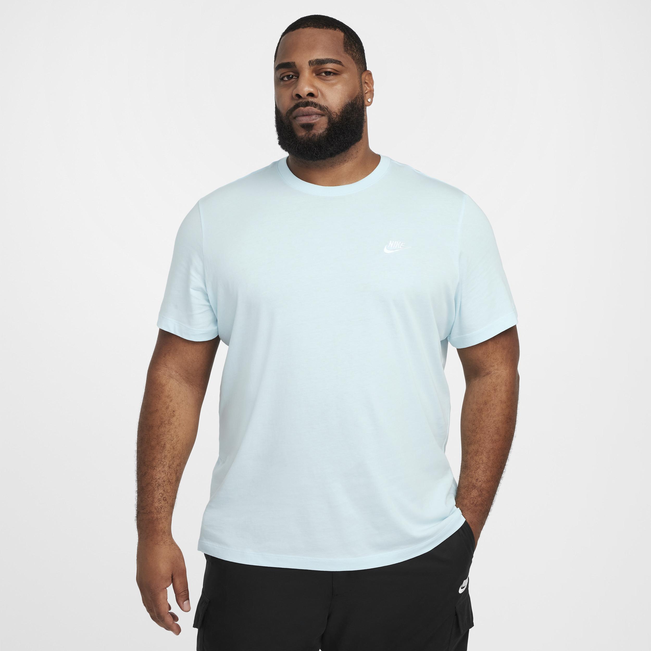 Nike Sportswear Club Men's T-Shirt Product Image