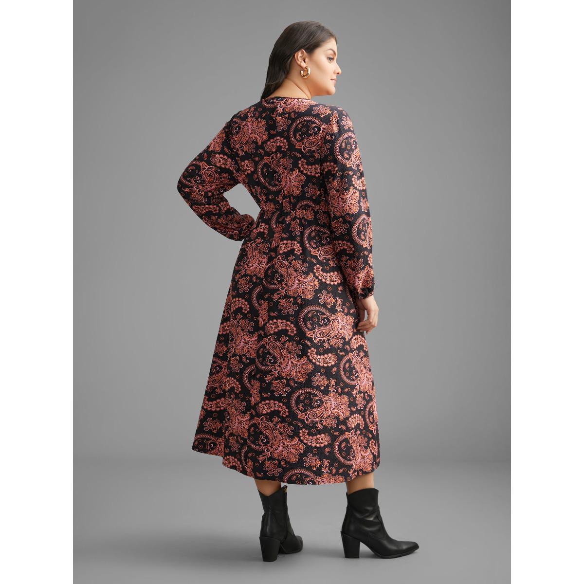 Plus Size Boho Print Notched Collar Lantern Sleeve Dress BlackFlower Women Resort Non Notched collar Long Sleeve Curvy BloomChic 12/L Product Image