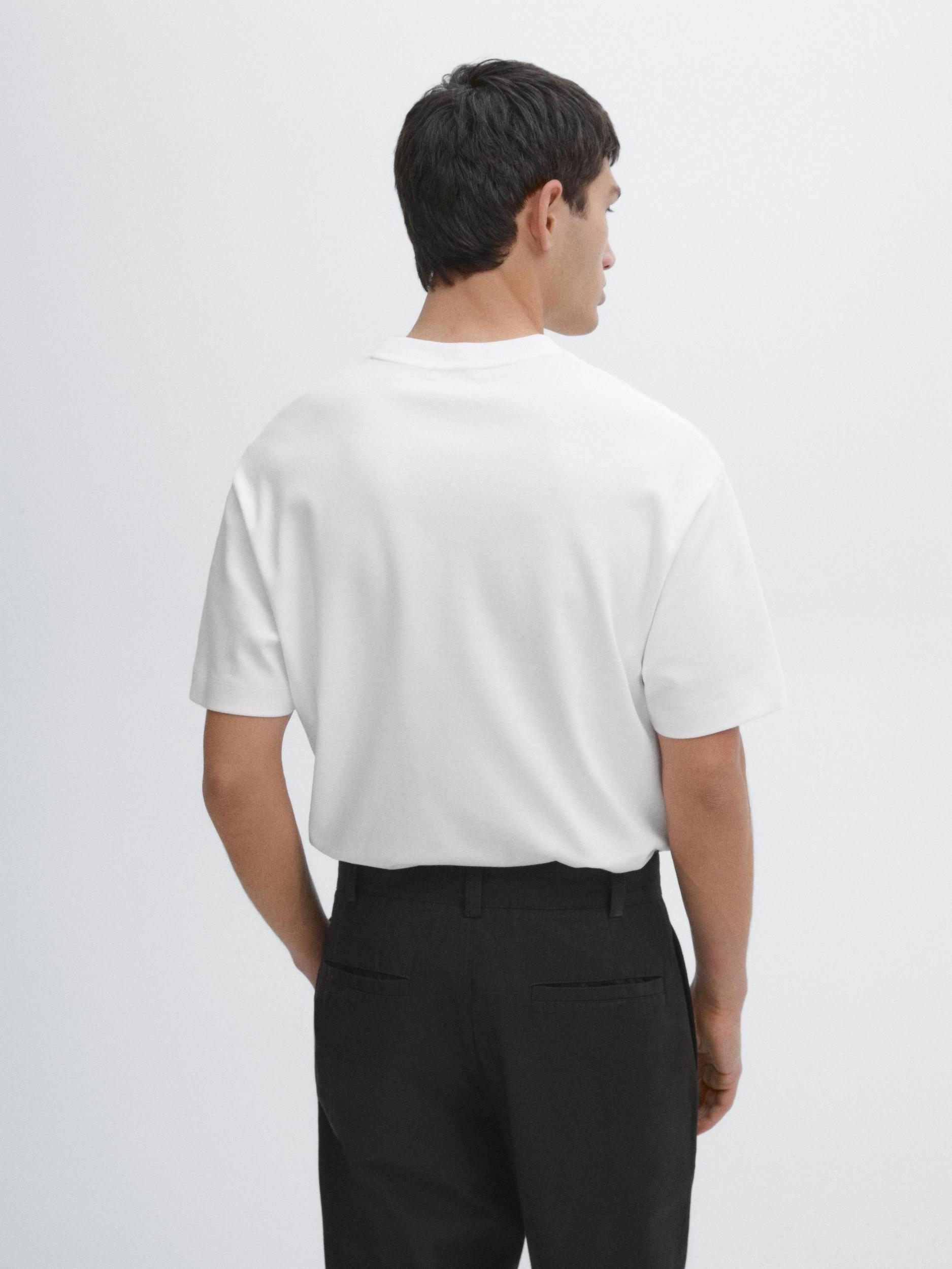 T-shirt medium weight 100% cotton Product Image