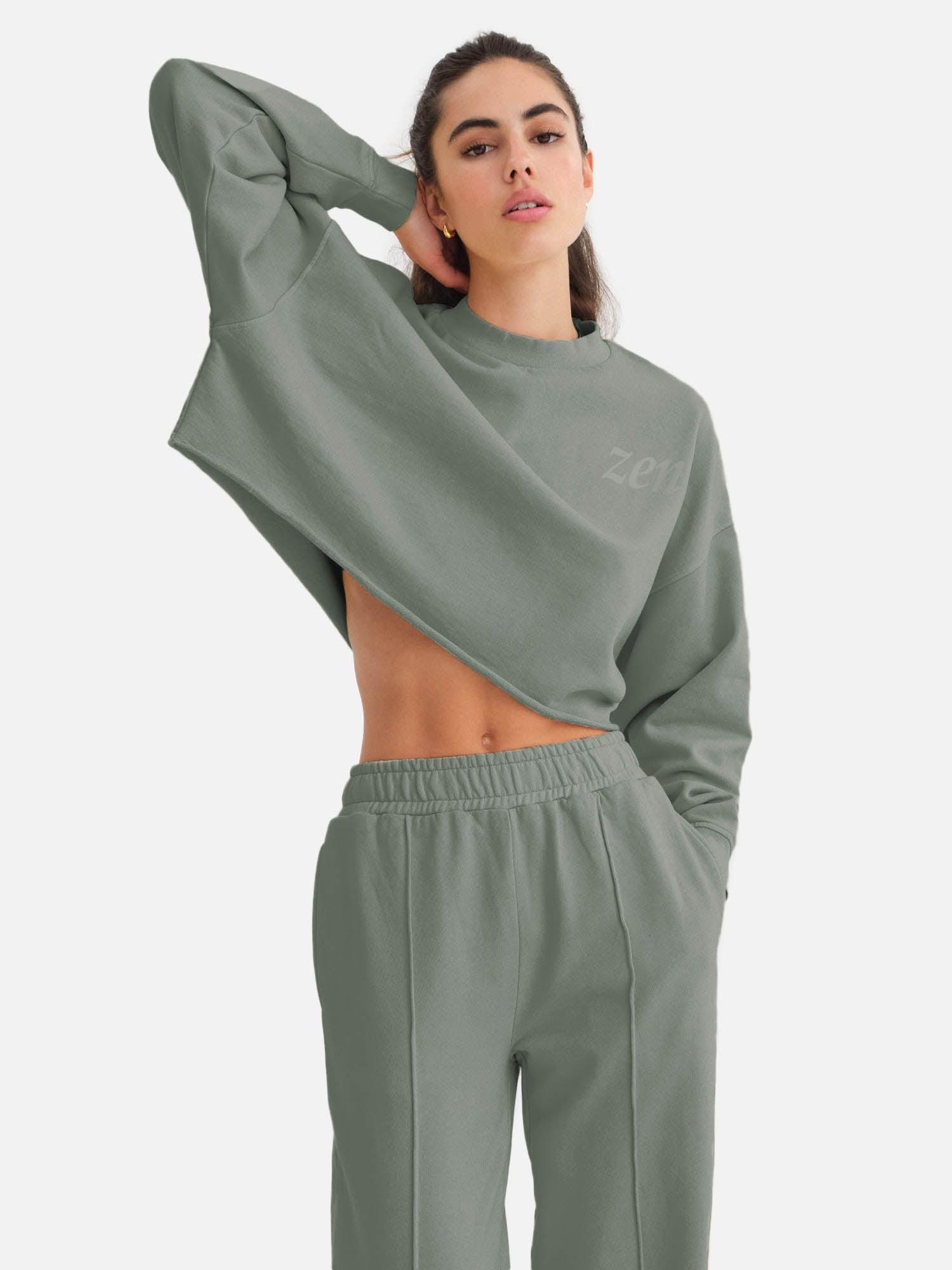 Organic Fleece Graphic Cropped Vintage Sweatshirt Female Product Image