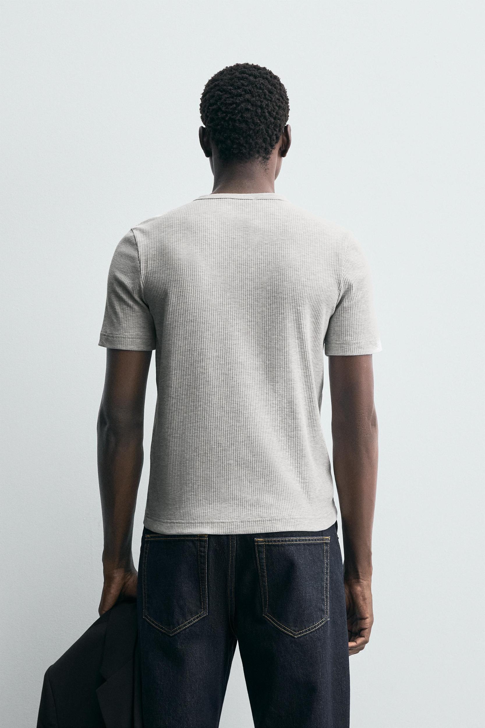 BUTTON-NECK T-SHIRT Product Image