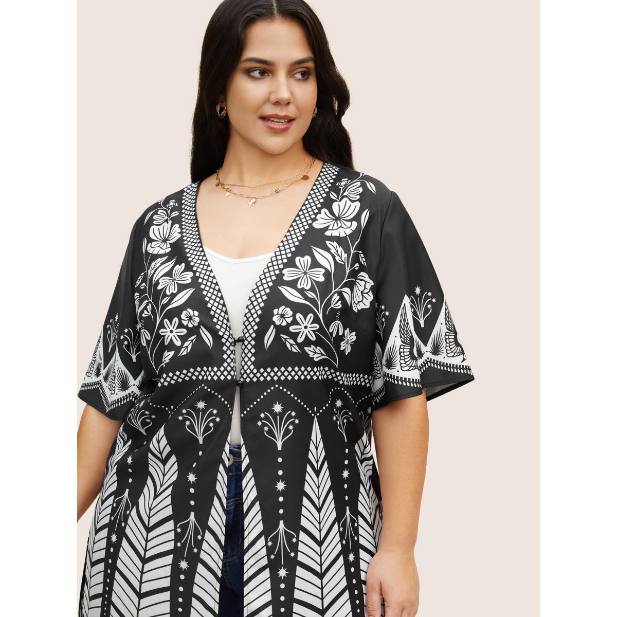 Plus Size Boho Print Button Up Split Hem Kimono Women BlackFlower Resort Button Vacation Kimonos BloomChic 30/6X Product Image