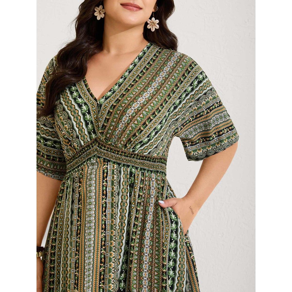 Plus Size Striped Contrast Dolman Sleeve Shirred Pocket Split Flutter Dress Truegreen Women Boho Non V-neck Half Sleeve Curvy BloomChic 12/L Product Image