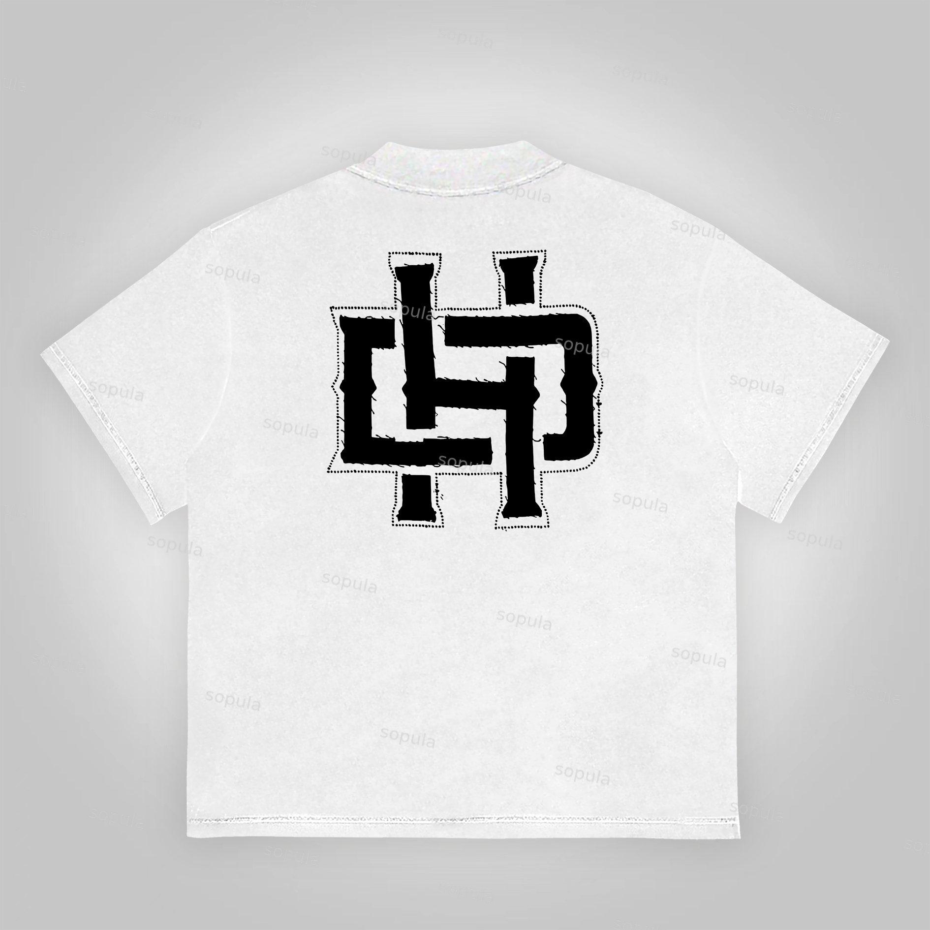 Vintage Dlxe Bat Graphic Casual Street T-Shirt Product Image