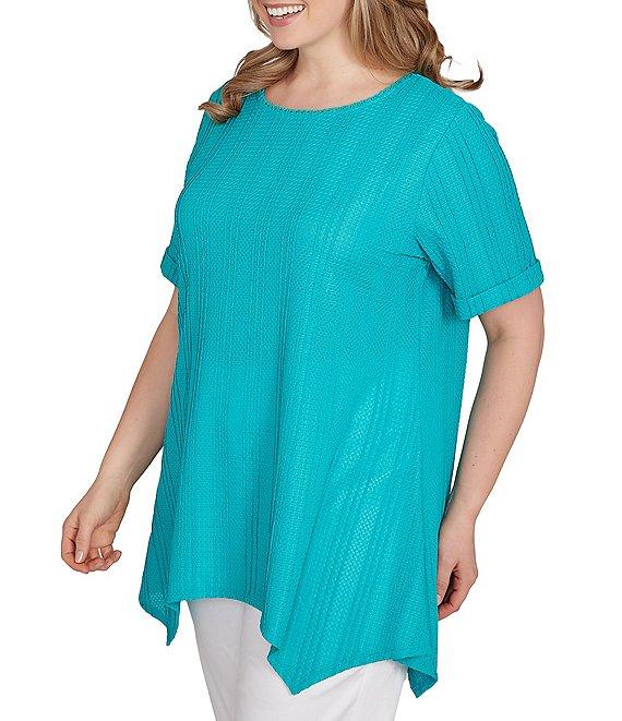 Ruby Rd. Plus Size Textured Solid Knit Crinkle Stripe Round Neck Short Sleeve Sharkbite Hem Top Product Image