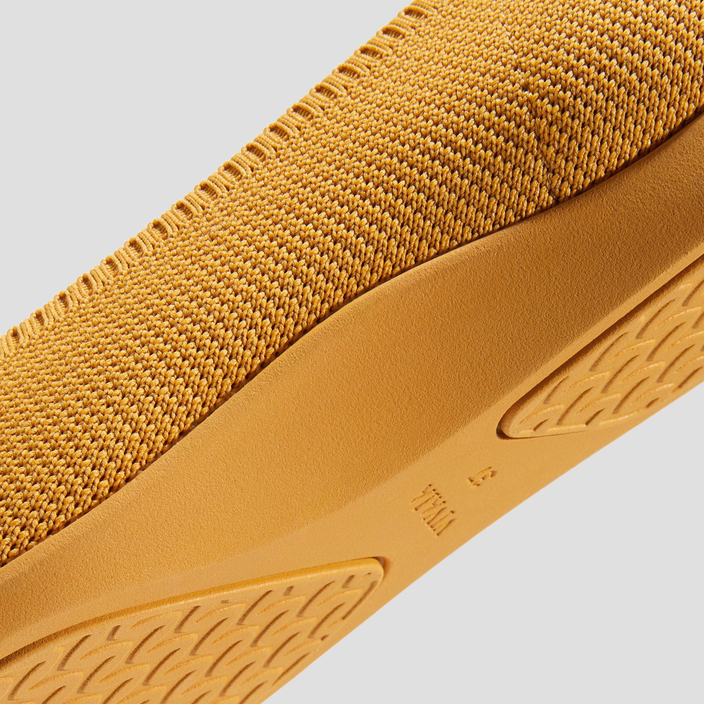 Lightweight Pointed-Ballet Flats (Aria Walker) Product Image