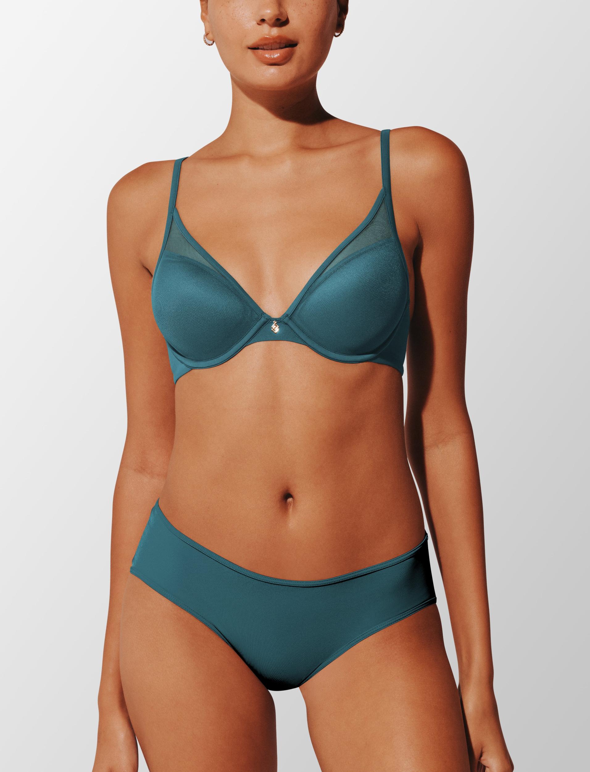 24/7® Classic Uplift Plunge Bra Product Image
