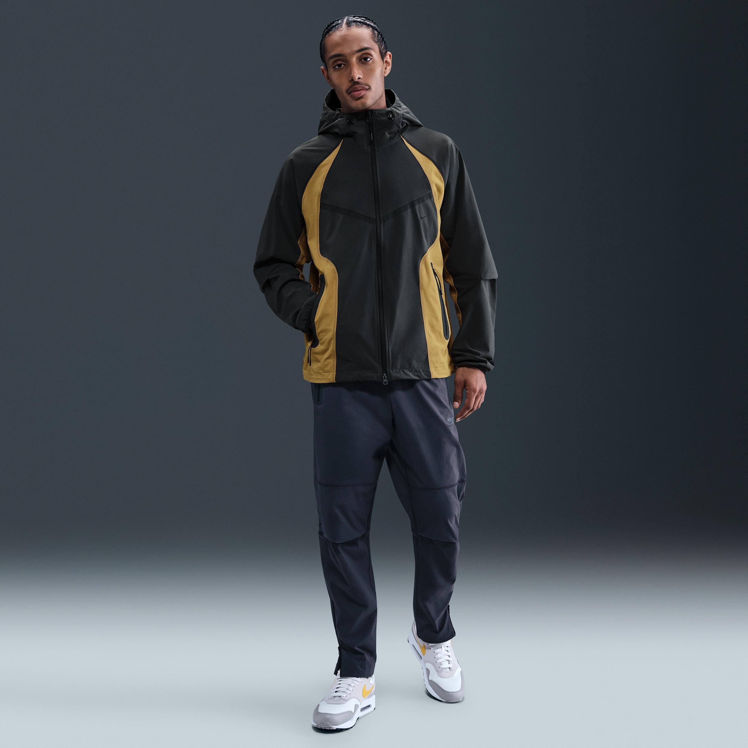 Nike Tech Men's Dri-FIT Woven Color-Block Windrunner Loose Jacket Product Image