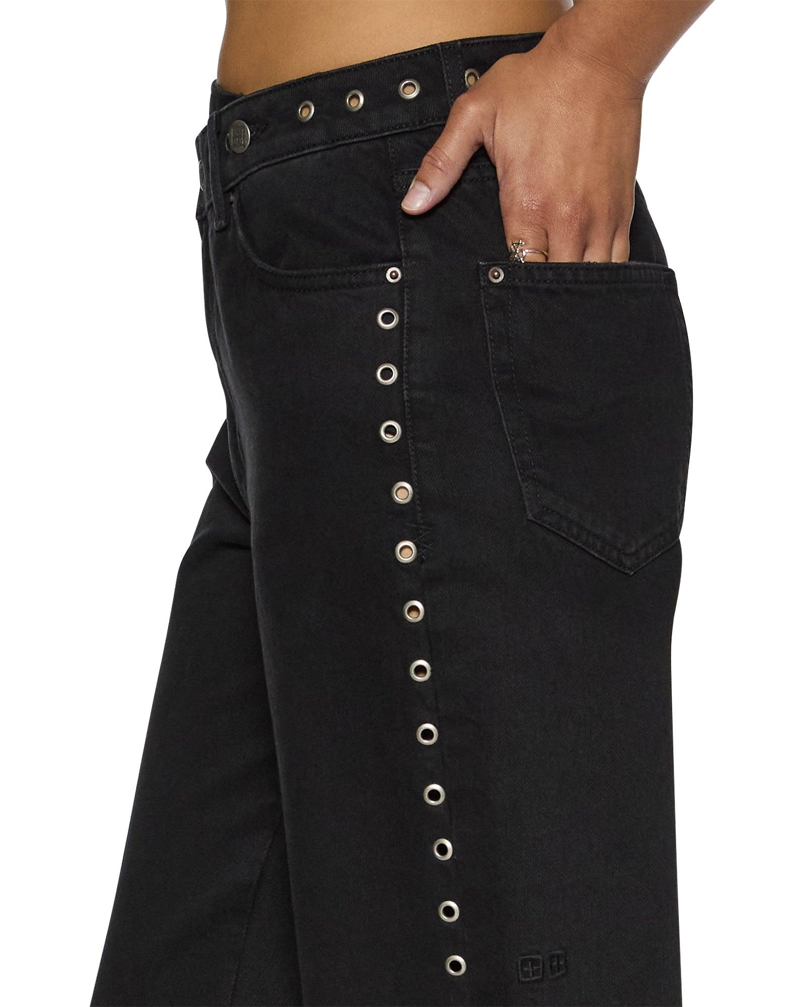 RELAX JEAN VICE Female Product Image