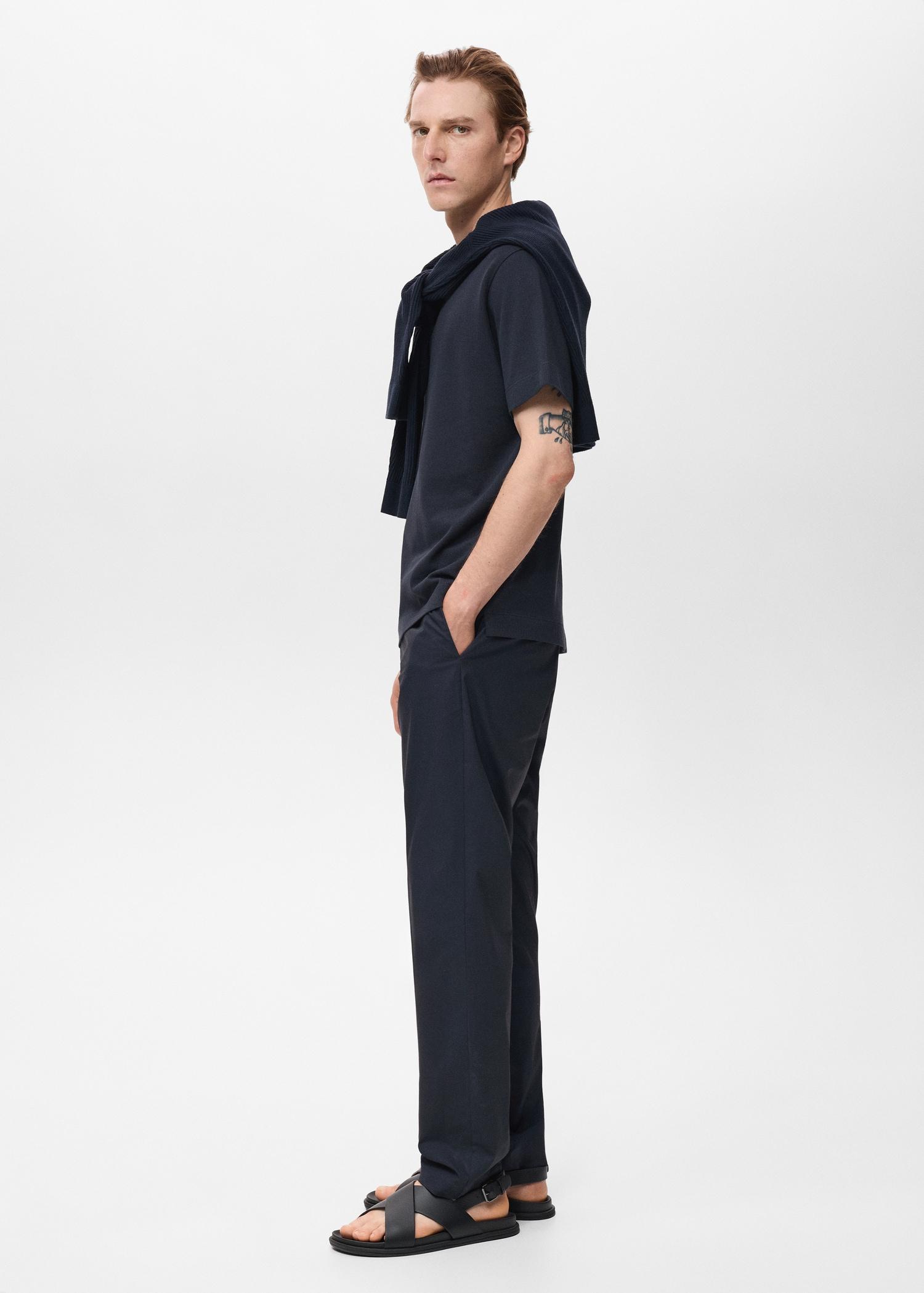 100% slim-fit cotton pants - Men | MANGO USA Product Image