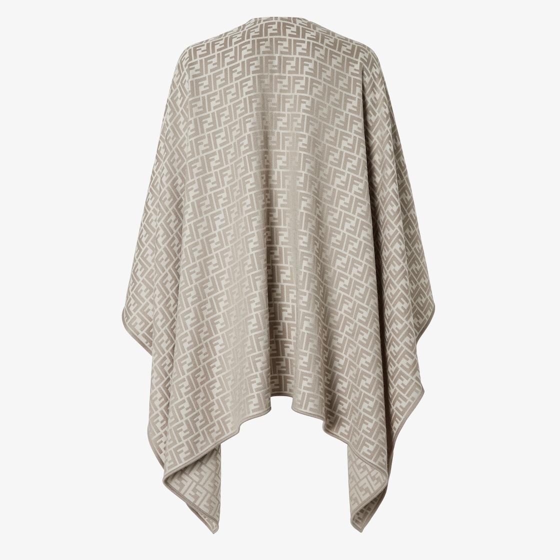 PonchoGrey wool and silk poncho Product Image