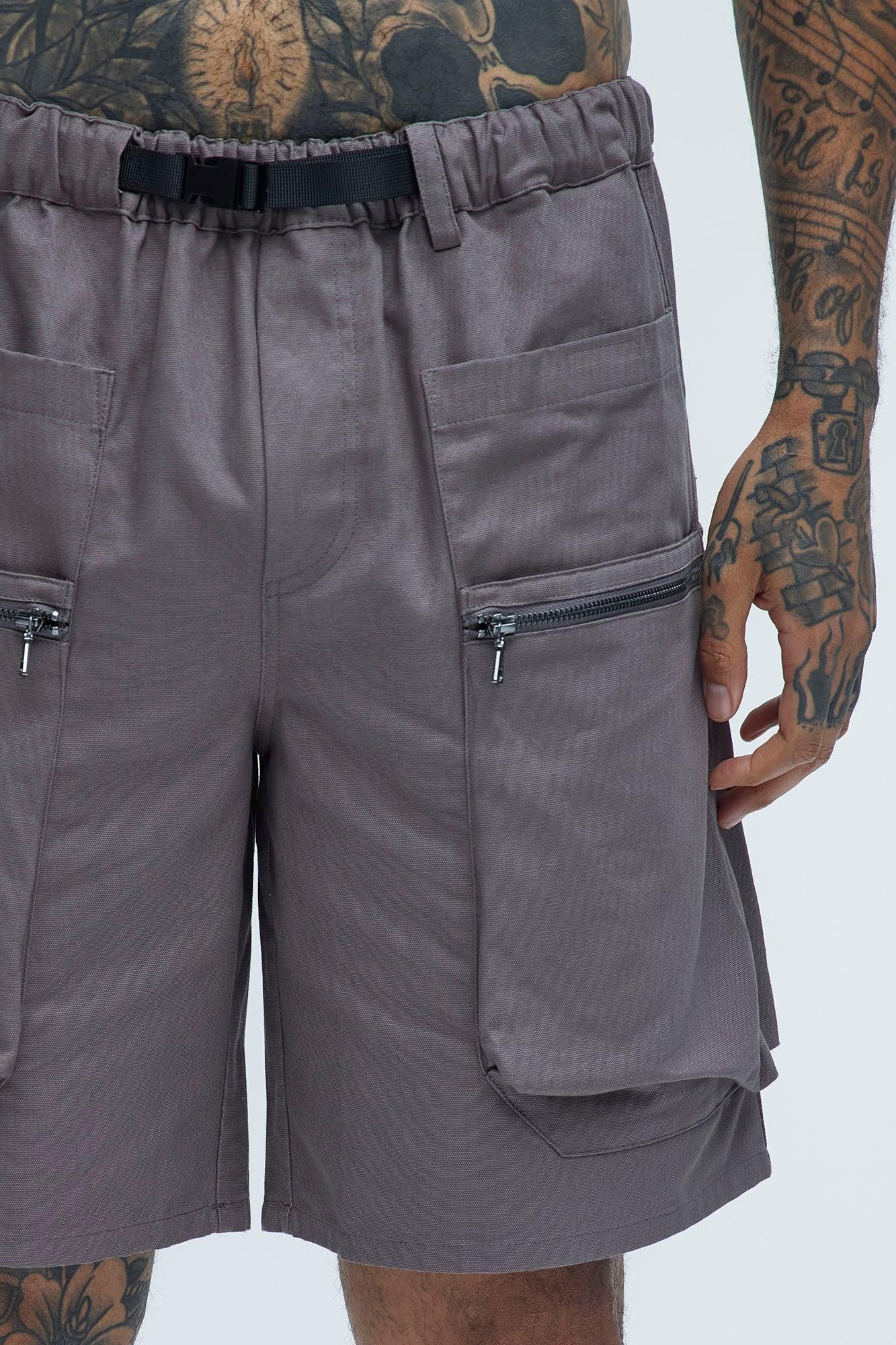 Stacked Cargo Pockets Relaxed Shorts - Grey Product Image