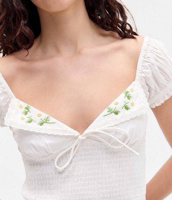 BDG Urban Outfitters Cameron Flutter-Sleeve Blouse Product Image