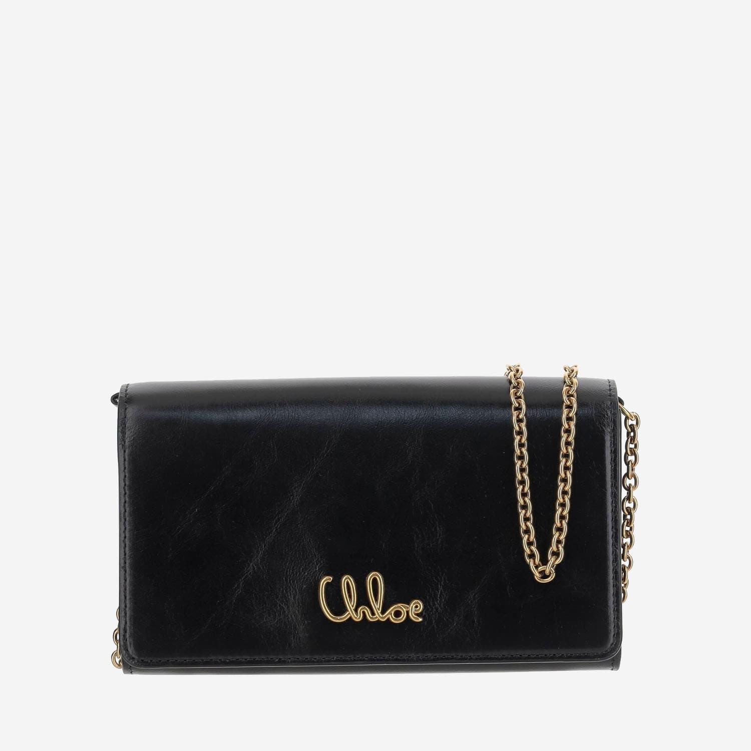 CHLOÉ Iconic Flap Wallet On Chain In Shiny Calfskin In Black Product Image