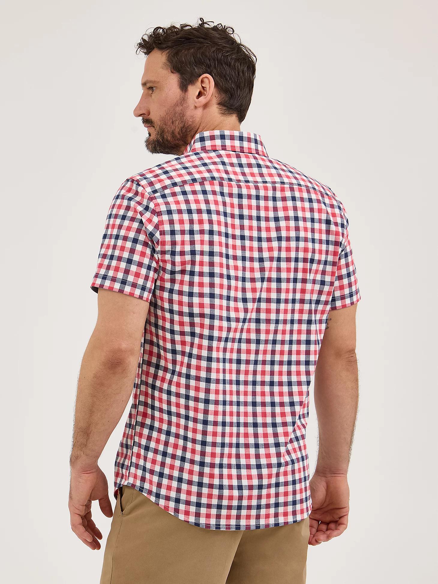 Men's One Pocket Plaid Button Down Shirt | Men's Tops & Tees | Lee® Product Image