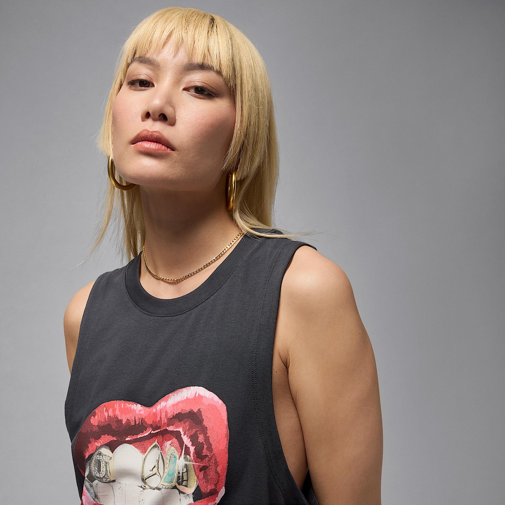 Jordan Flight Women's Sleeveless Graphic T-Shirt Product Image