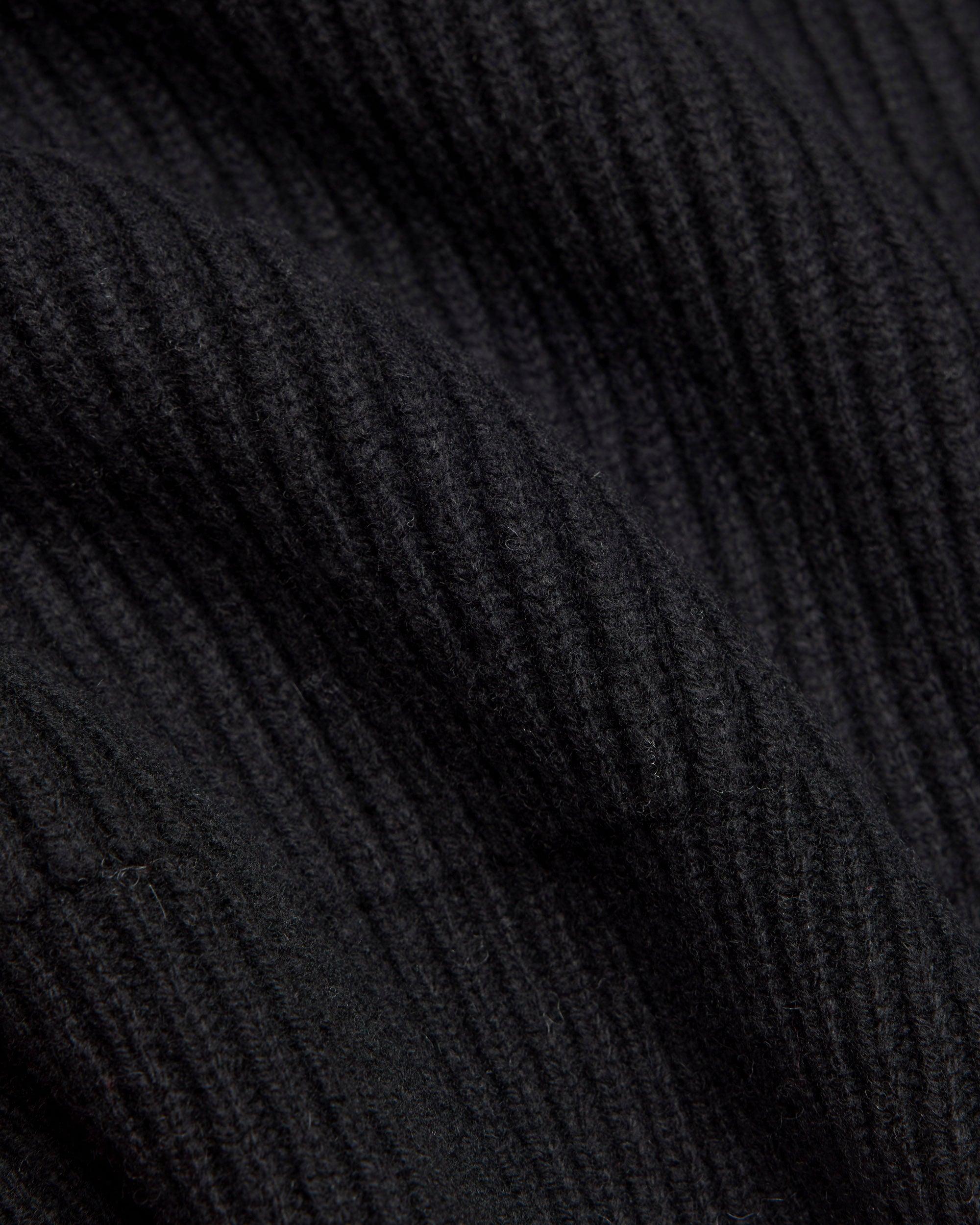 0851. Tech Essential™ Relaxed Long Sleeve - Faded Crimson Product Image