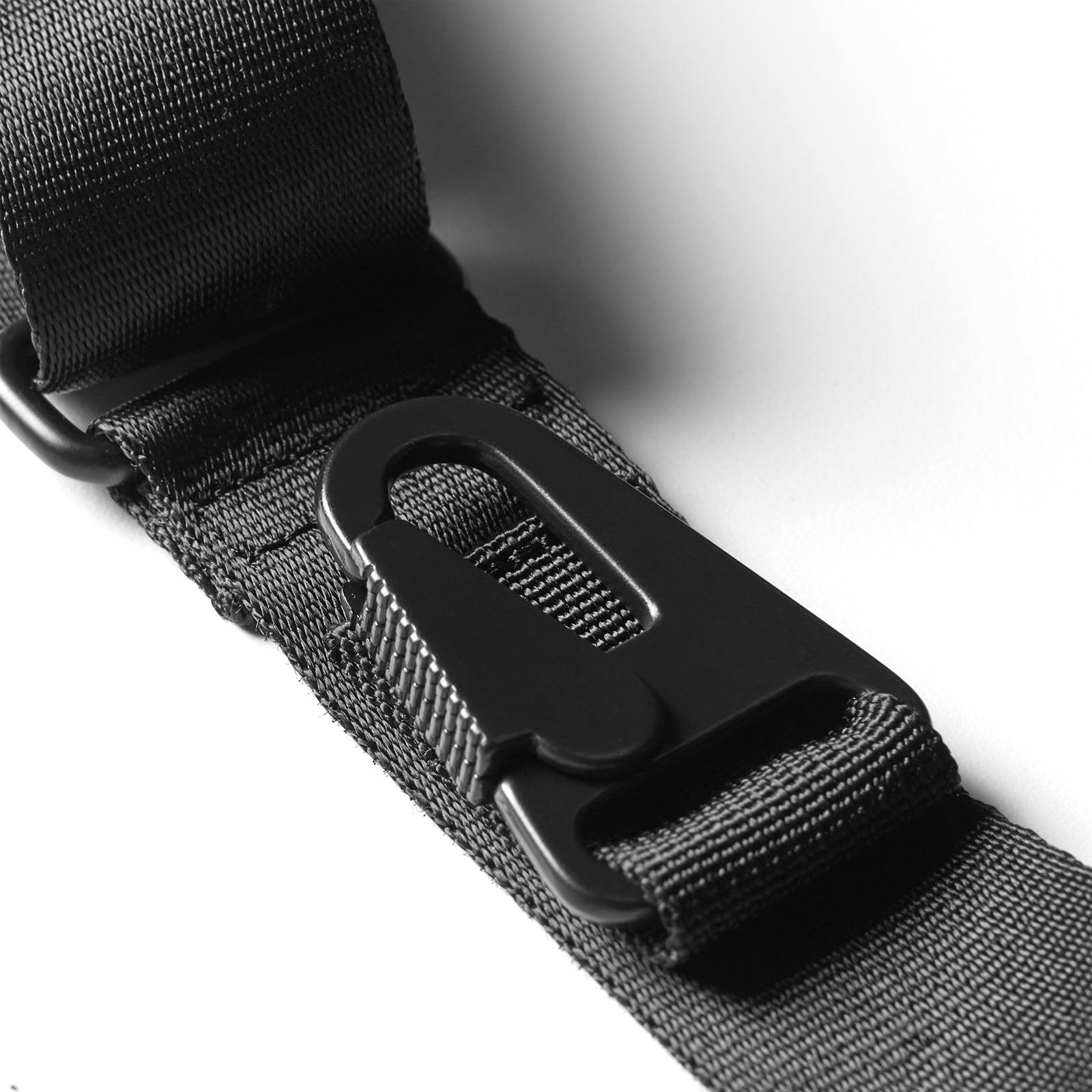 0582. Waterproof Phone Holster Bag - Black Product Image