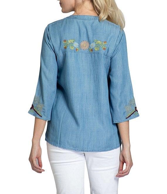 APNY Embroidered Split V-Neck 3/4 Sleeve Tunic Product Image