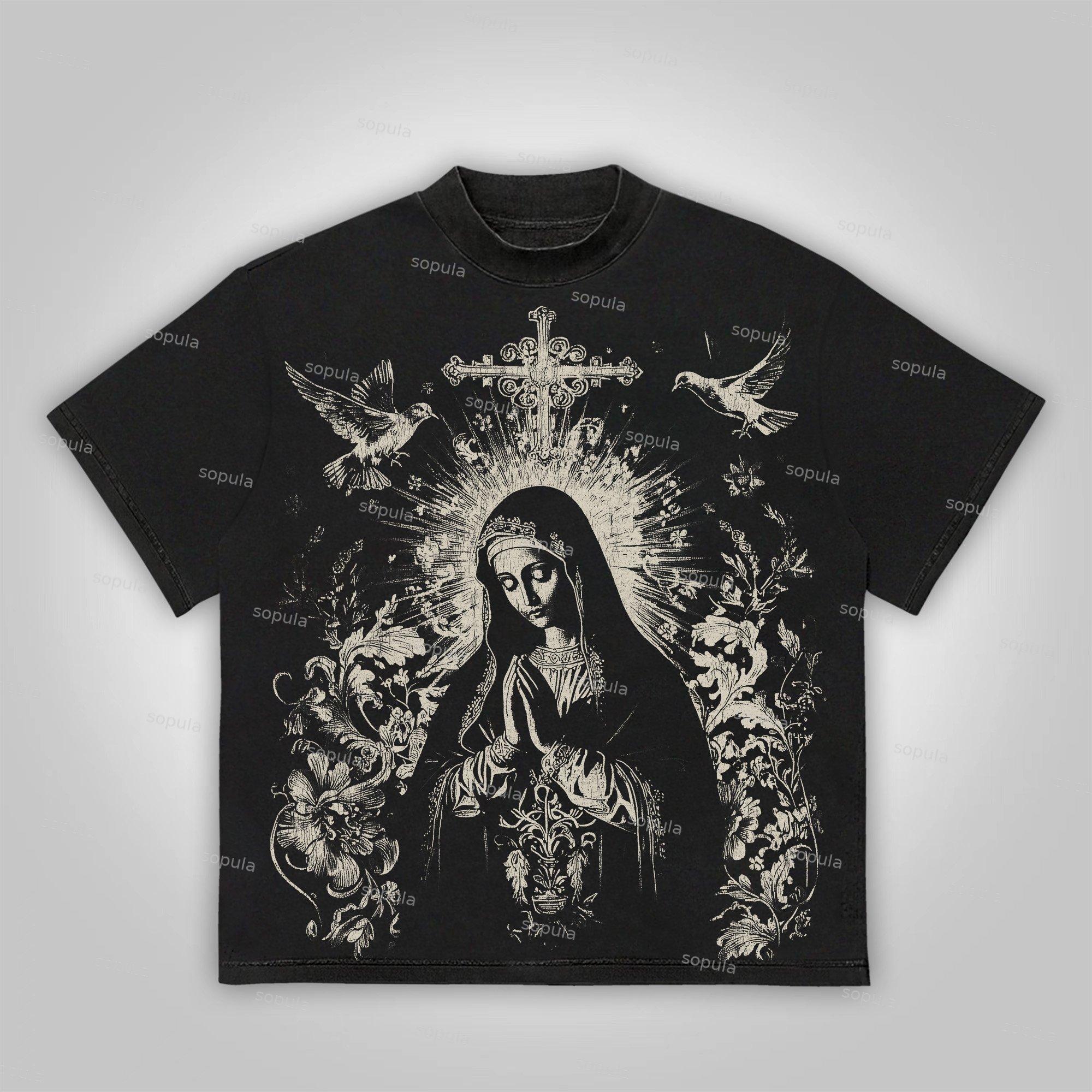 Sopula Virgin Mary Praying Vintage Graphic Cotton T-Shirt Product Image