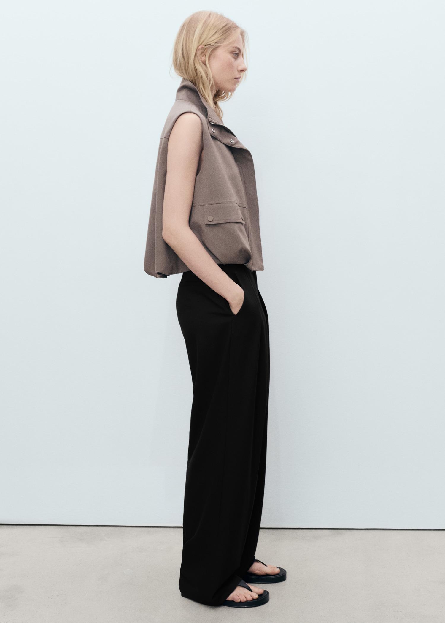 Wide-leg pleated pants - Women | MANGO USA Product Image