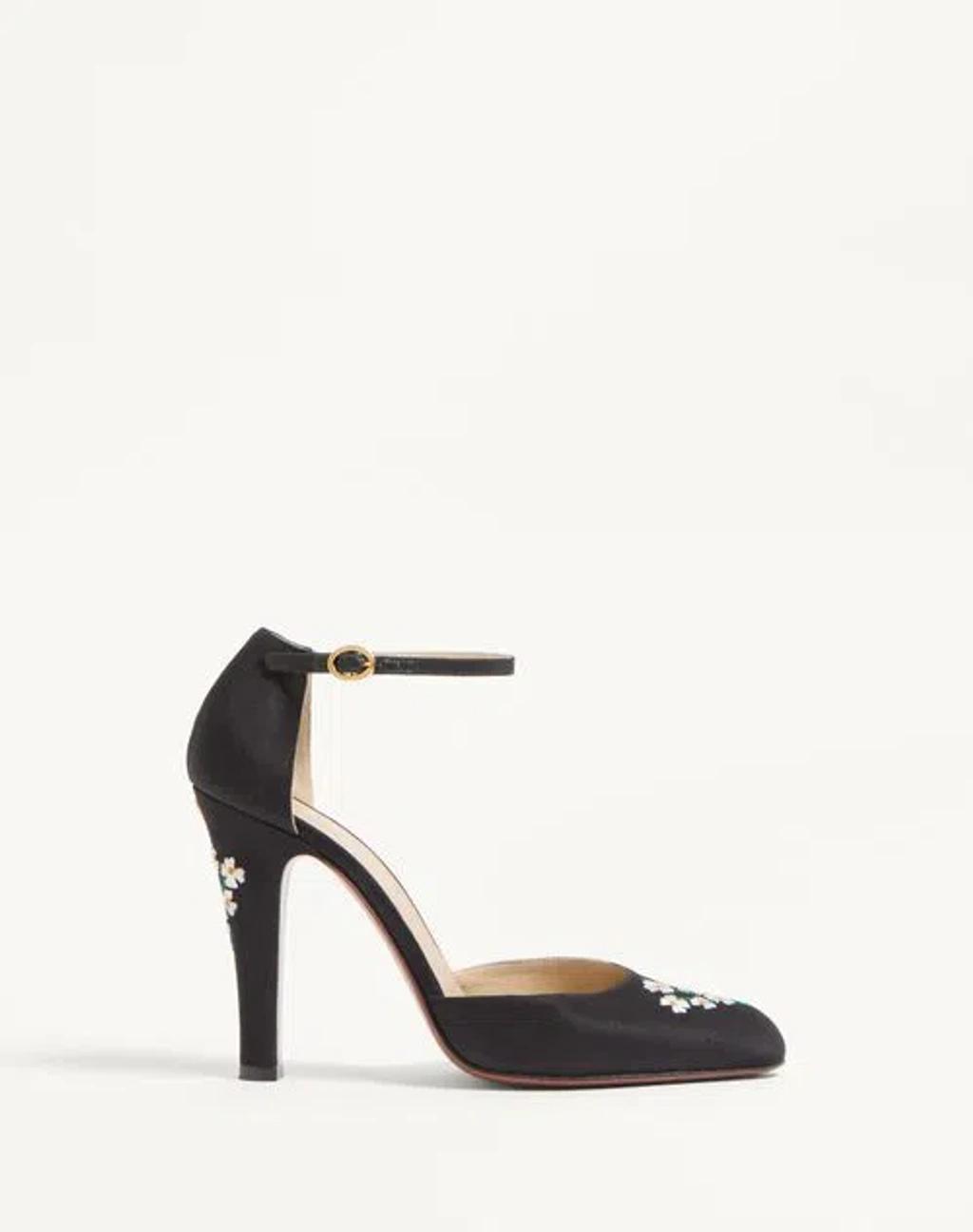 VALENTINO GARAVANI Black Fabric Hi Dolly Pumps Product Image