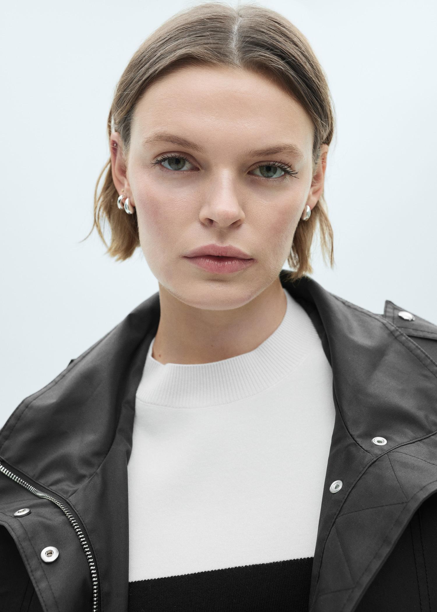 Two-tone sweater with perkins neck - Women | MANGO USA Product Image