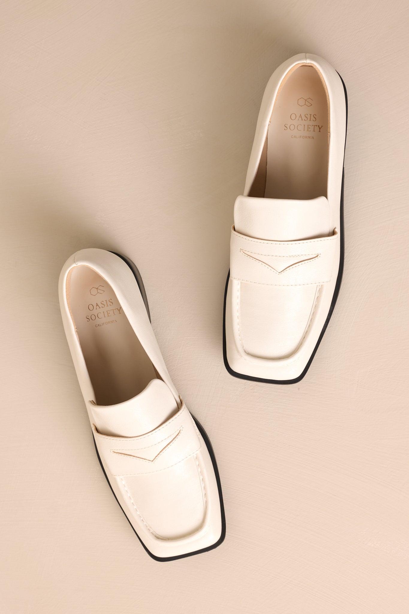 Good Memory White Loafers Product Image
